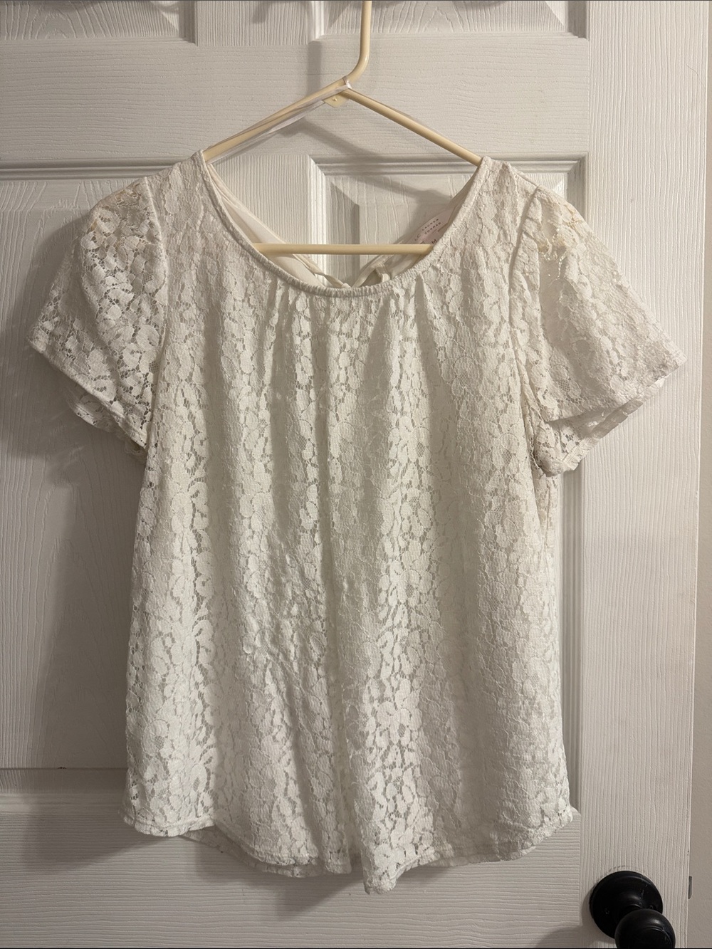 LC Lauren Conrad Cream Floral Lace Short Sleeve Blouse
